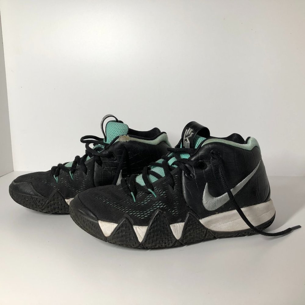 Kyrie 4 "Tiffany"- 4.5Y
